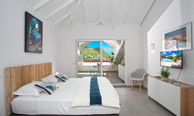 Cul de Sac Apartment | Beautiful suite S12 with pool and sea view