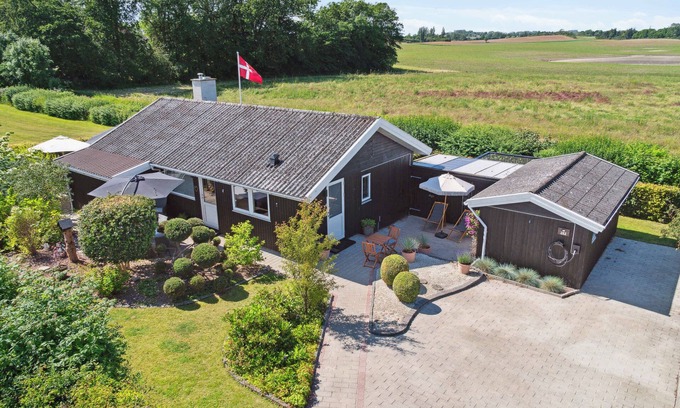 Karrebksminde House | Beautiful summer house for 8 people and 2 dogs