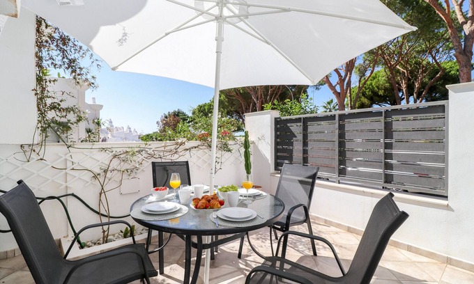 Urbanizacion Hacienda las Chapas House | Beautiful sunny townhouse - great resort facilities