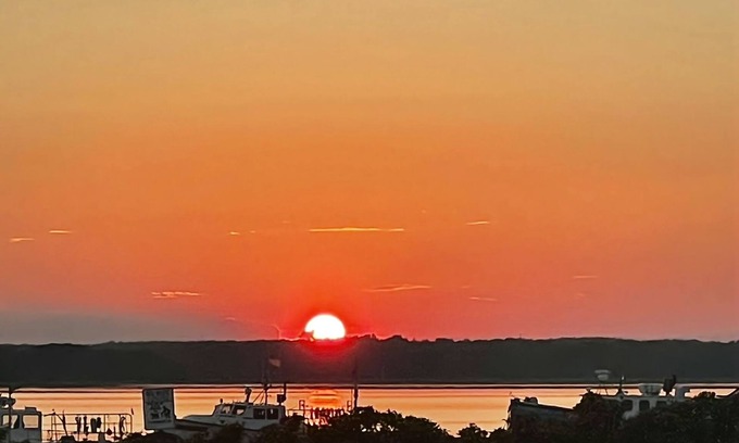 Seabrook House | Beautiful sunset views/Central AC/4 Bedroom 2 Bathroom Home