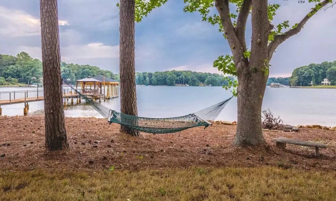 Mayhew House | Beautiful sunsets, great water views!nn