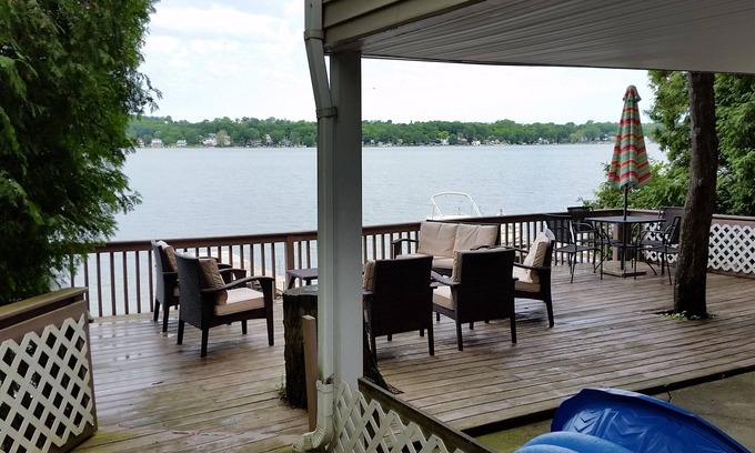 Livonia House | Beautiful sunsets on the lake, spectacular views from prime north-east location
