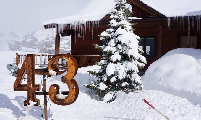 Crested Butte House | Beautiful Sweeping Views! (STR301174)