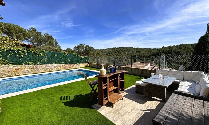 Begur Villa | Beautiful town with private pool