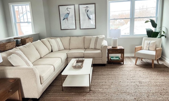 Issue House | Beautiful townhome in charming Colonial Beach