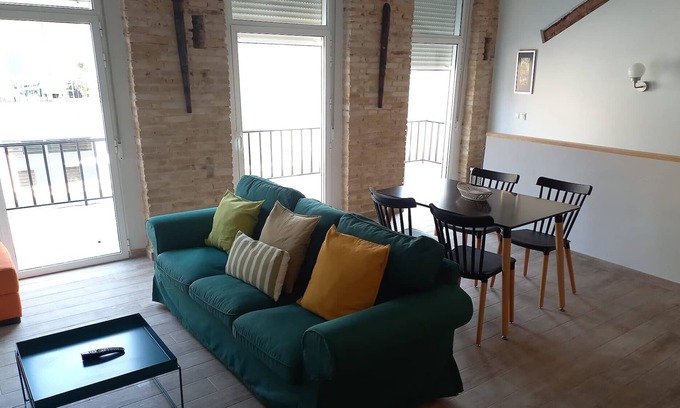 Catarroja Apartment | BEAUTIFUL TOWNHOUSE WITH TERRACE IN CATARROJA