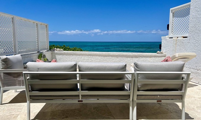 Nassau House | Beautiful townhouse overlooking the ocean in safe private community .