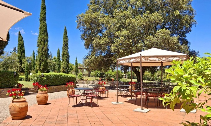 Il Poggio Villa | Beautiful Tuscan Villa Near Florence