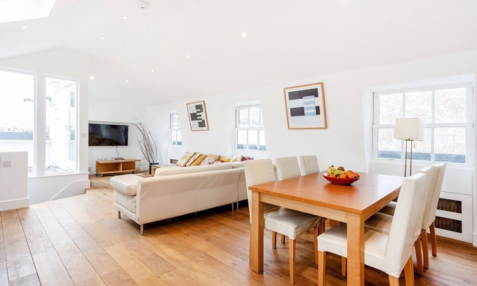 Knightsbridge Apartment | Beautiful two bedroom apartment in Knightsbridge