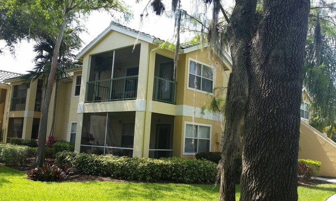 Villas Condo | Beautiful two master bedroom condo in Venetian Palms, Ft Myers