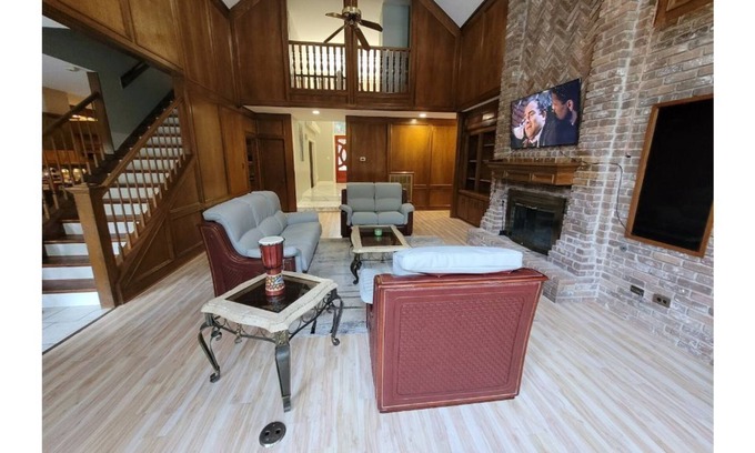 Huntwick Forest House | Beautiful two story home with pool and spa and minutes from the mall.