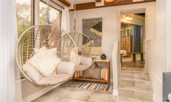 Sedona House | Beautiful Unique home with yoga/meditation studio!