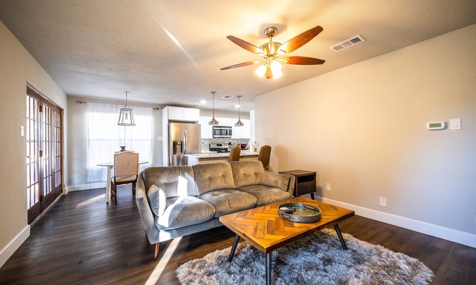 North Central Carrollton House | Beautiful Updated Home near Frisco, Plano, Dallas and more