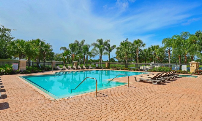 Lakewood Ranch Condo | Beautiful Upscale Condo in Lakewood Ranch