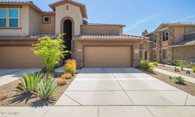 Sonoran Foothills Condo | Beautiful upscale unfurnished condo in north Phoenix