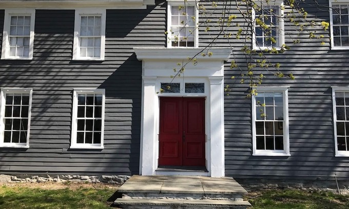 Hollowville House | Beautiful Upstate New York Farmhouse for up to 7 Guests