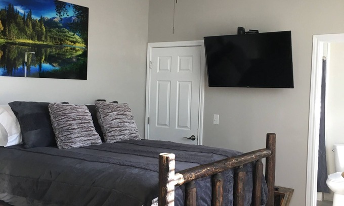 Butte Apartment | Beautiful uptown studio in Butte