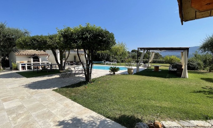 Auribeau-sur-Siagne Villa | Beautiful villa in a peaceful setting not overlooked