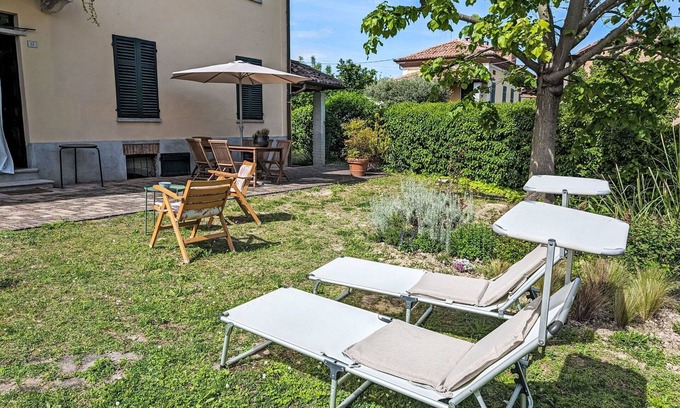 Montegrosso dʼAsti House | Beautiful villa for 4 guests with WIFI and terrace