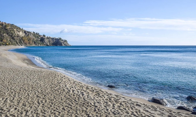 Nicotera Marina Apartment | Beautiful vacation apartment on the coast of Calabria.