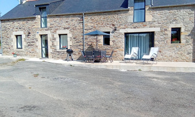 Pluherlin House | Beautiful vacation home 2km from ROCHEFORT EN TERRE