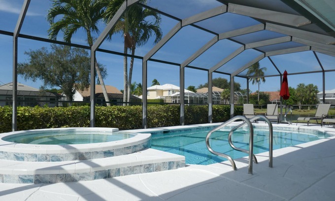 Crown Pointe House | Beautiful Vacation Home with Saltwater Pool and Spa, Lake View and SW Exposure