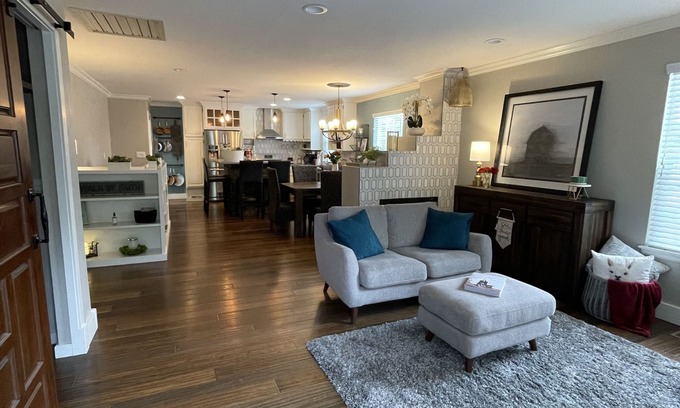 Fort Collins House | Beautiful Vacation/Office/Family/Restful Getaway in Fort Collins
