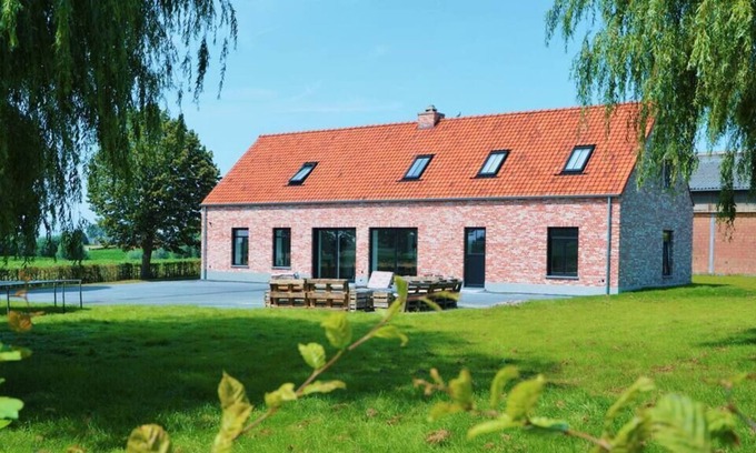 Passendale Villa | Beautiful vacationhome farm for 20 people