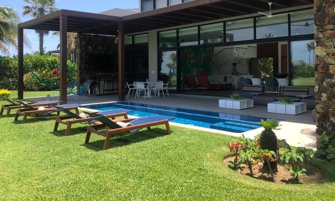Acapulco Villa | Beautiful Villa in Tres Vidas Golf Club