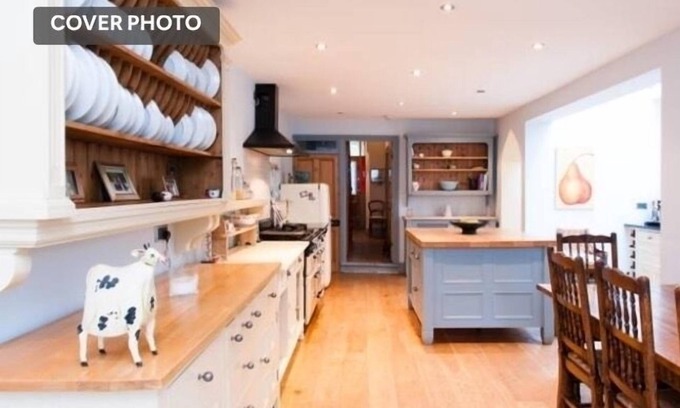 Pontcanna House | Beautiful Victorian House/pretty garden/central location. Beach/sea/castles