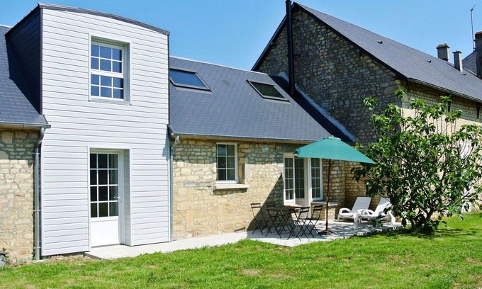 Le Mesnil-Patry House | Beautiful villa for 5 guests with WIFI, TV, terrace and parking
