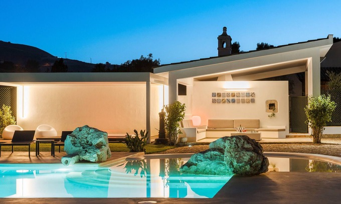 Buseto Palizzolo Villa | Beautiful villa with pool and Jacuzzi, 16 people