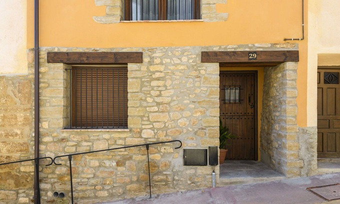 Olocau del Rey Villa | Beautiful villa for 2 people with WIFI, TV, balcony, pets allowed, panoramic view and parking