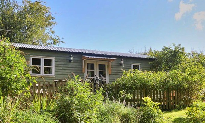 Coalbrookdale House | Beautiful villa for 2 people with WIFI, pets allowed and parking
