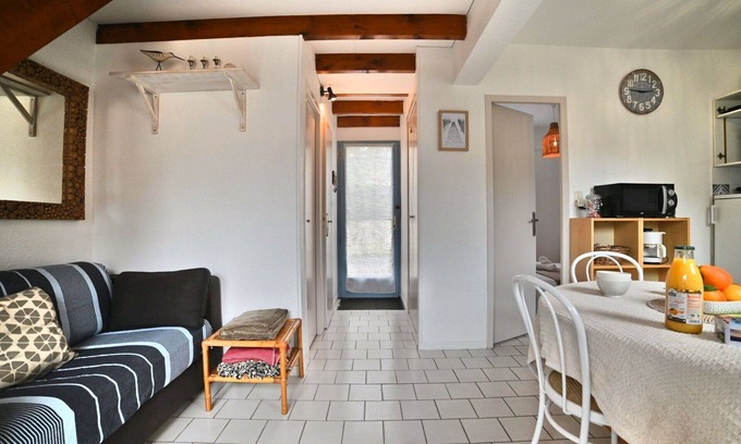 Domino House | Beautiful villa for 4 guests with WIFI, TV, terrace and parking