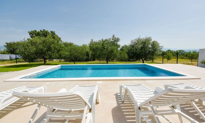 Podgradina House | Beautiful villa for 6 people with WIFI, private pool, A/C, TV, terrace and parking