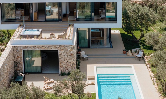 Gornje Selo House | Beautiful Villa in fabulous Solta with WiFi, fitness room, AC