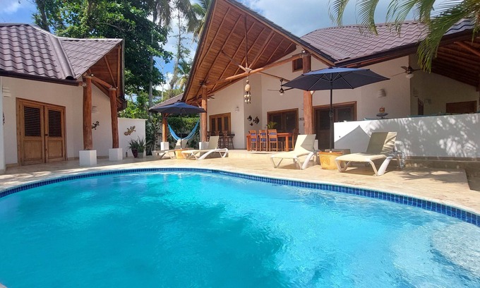 Las Terrenas Villa | Beautiful villa with private pool/5 min walk to Las Ballenas beach! Pet friendly