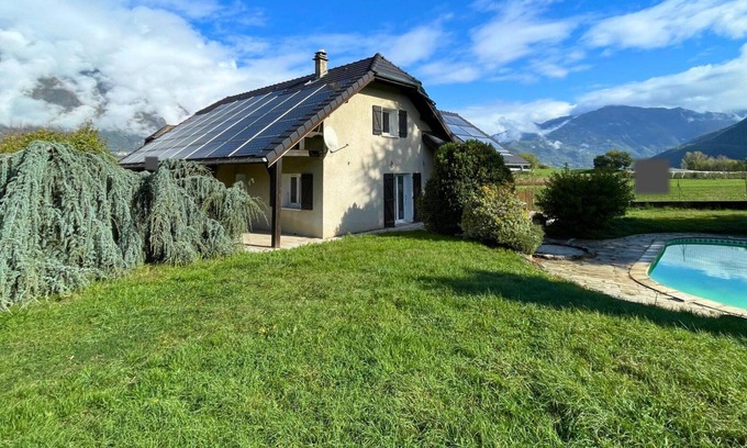Chateauneuf House | Beautiful villa with mountain view, Beautiful villa with mountain view