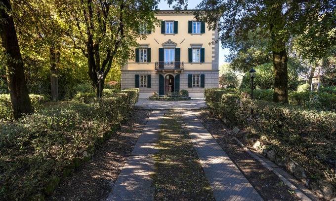 Altopascio Villa | Beautiful villa with swimming pool and air conditioning, near Lucca