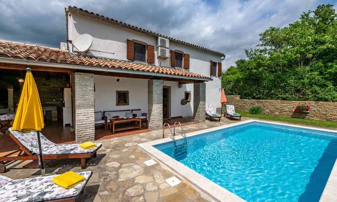 Korelici Villa | Beautiful Villa with a Pool in the heart of Istria