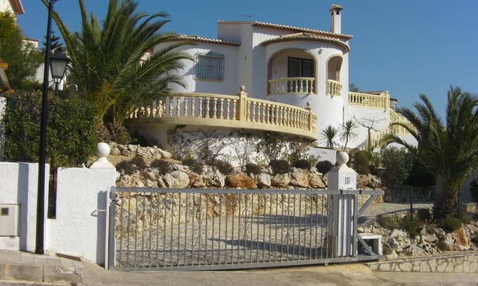 Pedreguer House | Beautiful villa with private pool and panoramic view 10 minutes to the sea