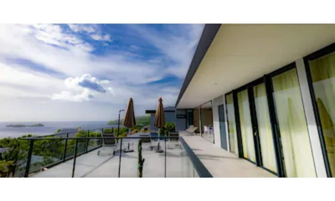 Bouillante Villa | Beautiful villa with sea view and Cousteau reserve with mirror pool 5*