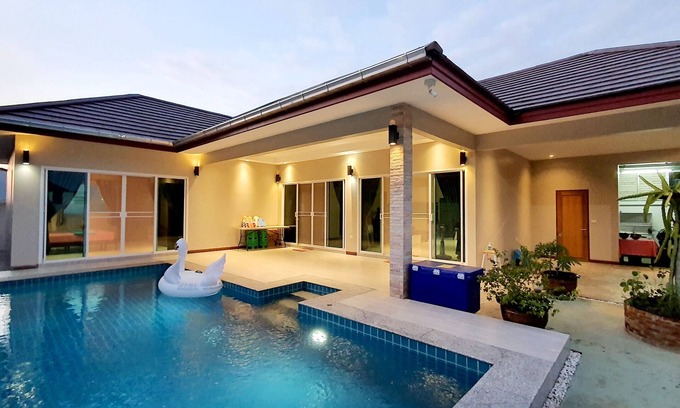 Cha-am Villa | Beautiful Villa with Private swimming pool