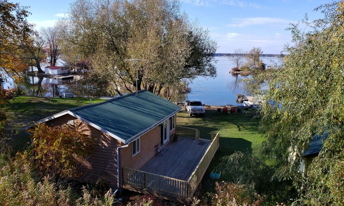Chippewa Bay Cottage | Beautiful water front cottage with a beautiful view