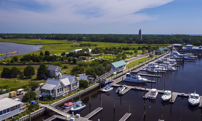 Bald Head Island Cottage | Beautiful Waterfront Cottage