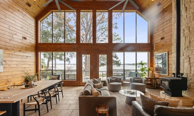 Gun Barrel City House | BEAUTIFUL WATERFRONT LISTING- With great out door amenities'!