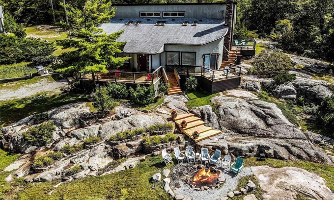Georgian Bay Cottage | Beautiful Waterfront Retreat On Georgian Bay