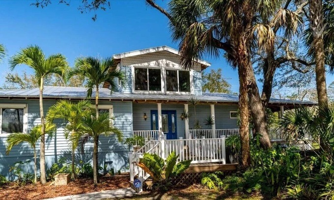 St. Lucie Village House | Beautiful Waterfront 3 Bedroom House with Boat Lift