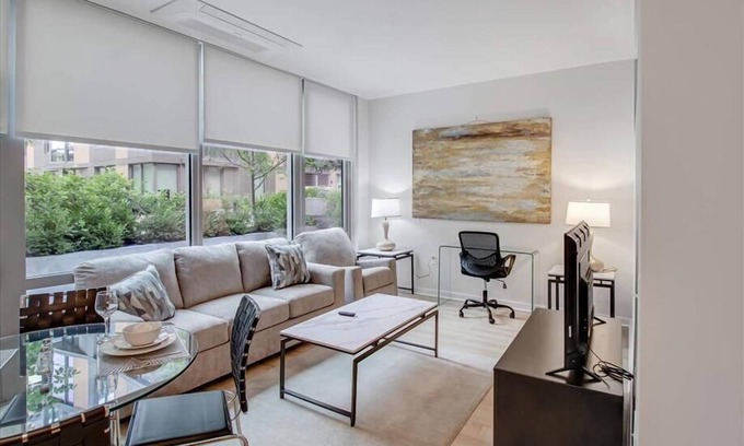 Buzzard Point Apartment | Beautiful Waterfront 1BR w Full Kitchen + Gym | nr Rivers